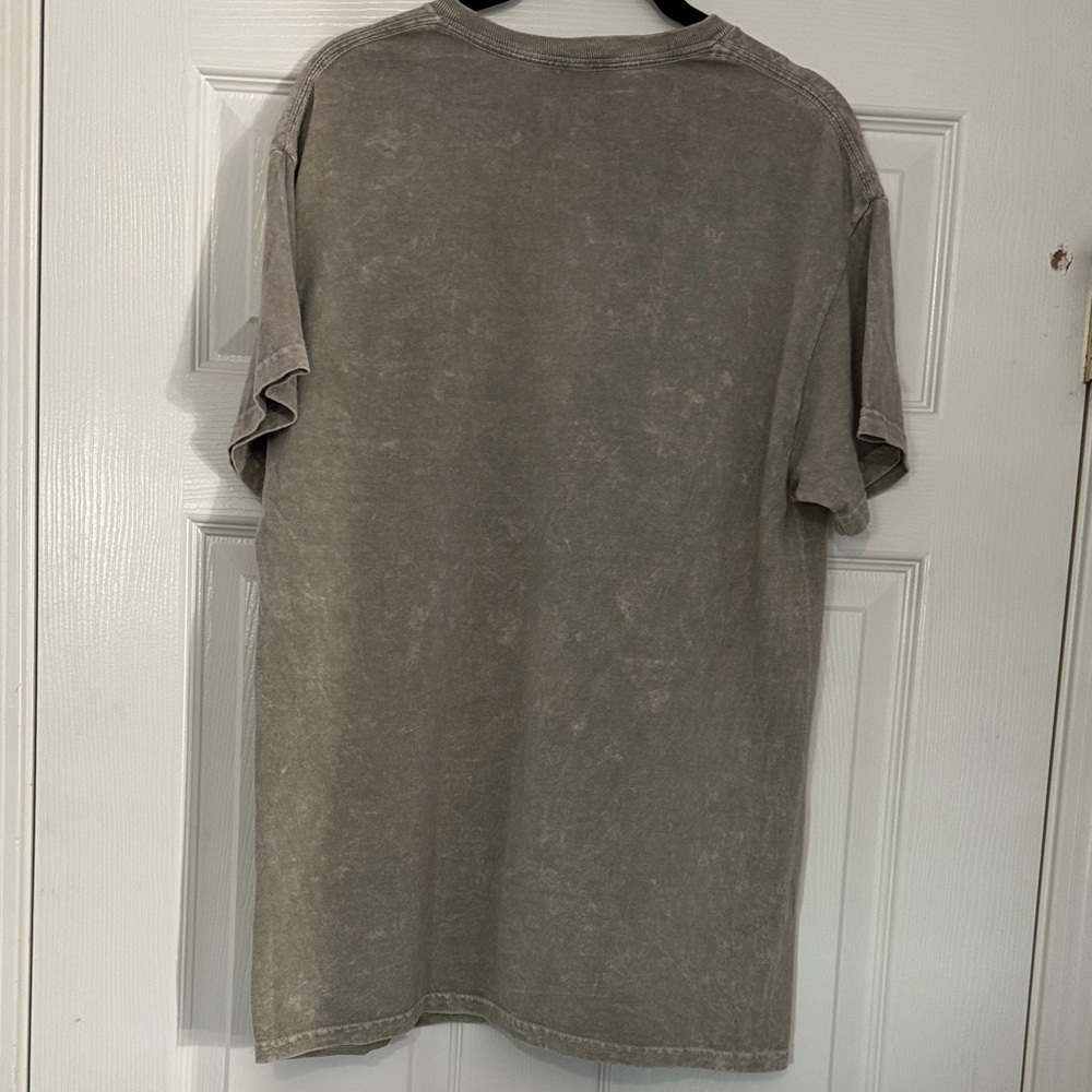 Red Hot Chili Peppers Cement Gray Graphic Band T-Shirt - Picture 5 of 6